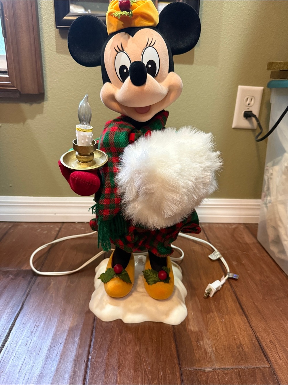 Disney Minnie Mouse Holiday Figure in Red, Green, White & Yellow